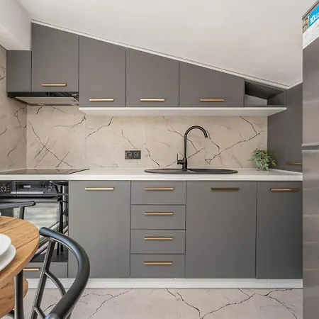 Apartment 1 Bedroom Pet Friendly In Biograd *