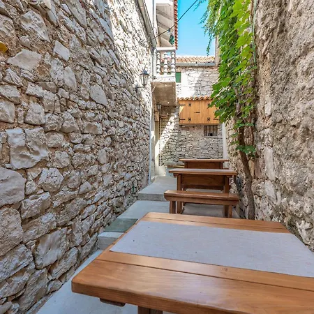 1 Bedroom Pet Friendly In Biograd Apartment